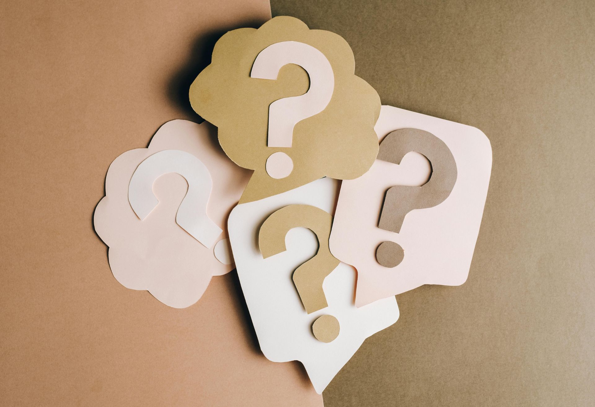 Image of question marks in speech bubbles